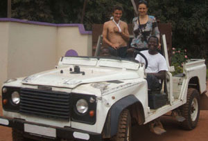 Así quedaron el vehículo y algunos de sus ocupantes ghana-2009-jeep